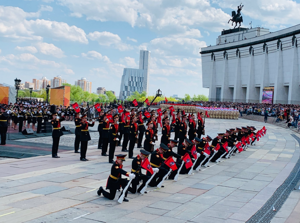 Московский парад кадет на Поклонной горе. Парад кадет 2022. Кадеты на параде в Москве. Кадеты 9 мая.